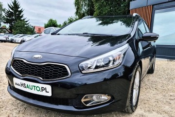 BENZYNA * hands free * KAMERA * 2x PDC * nawigacja * super